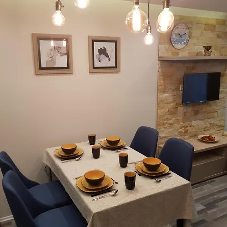 Apartament Milmari Premier 47 *