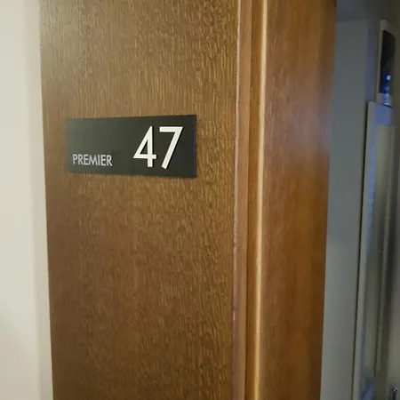 Apartament Milmari Premier 47 *